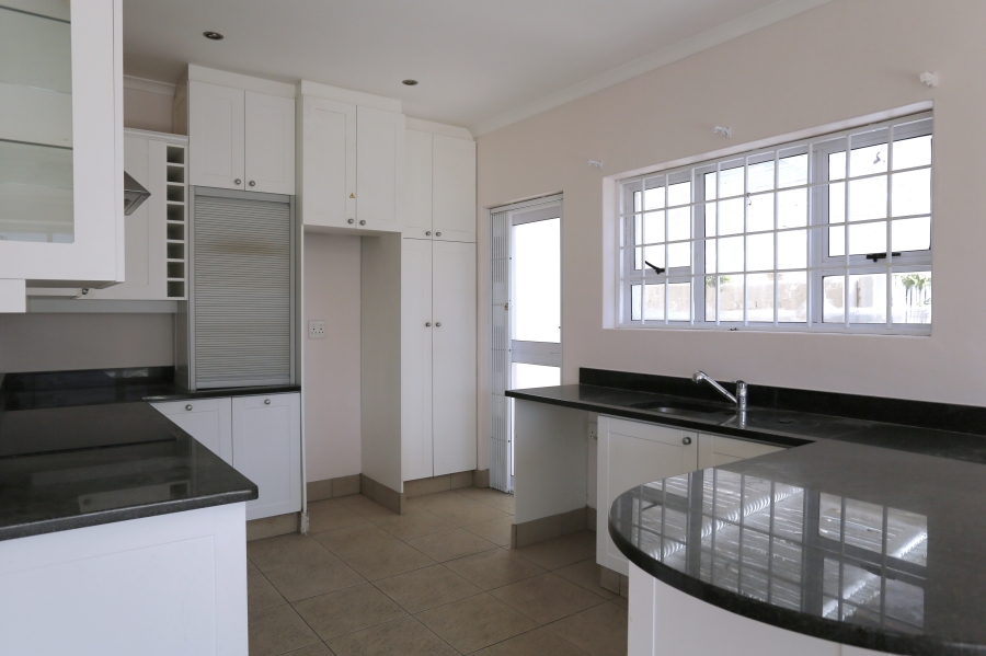 To Let 3 Bedroom Property for Rent in Fish Hoek Western Cape